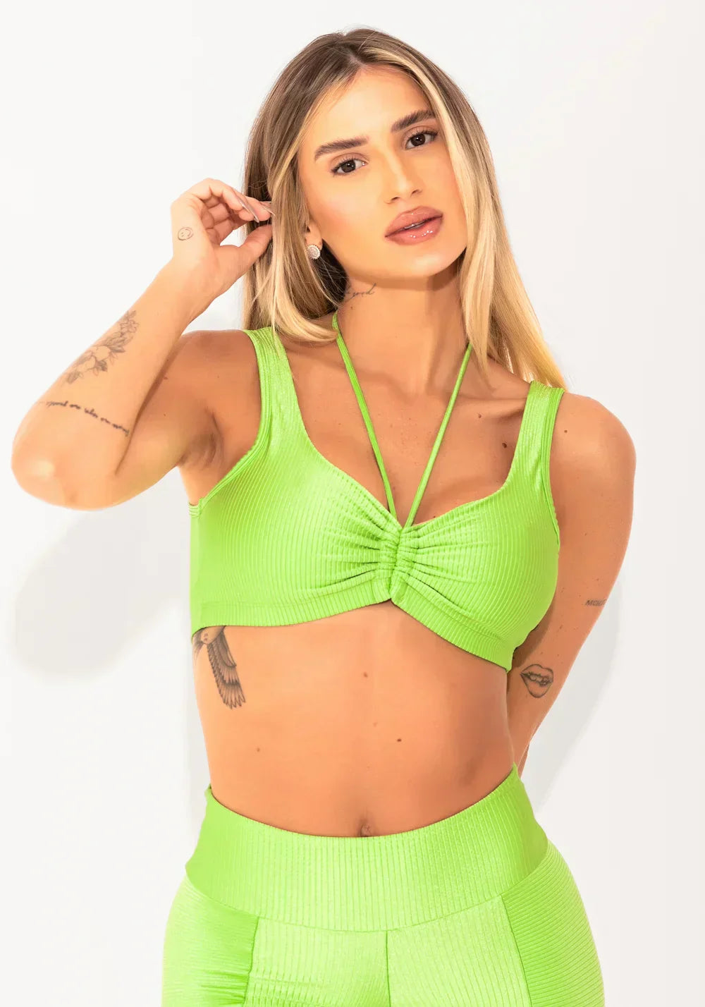 Conjunto Short + Top fitness feminino verde canelado com amarração elegance