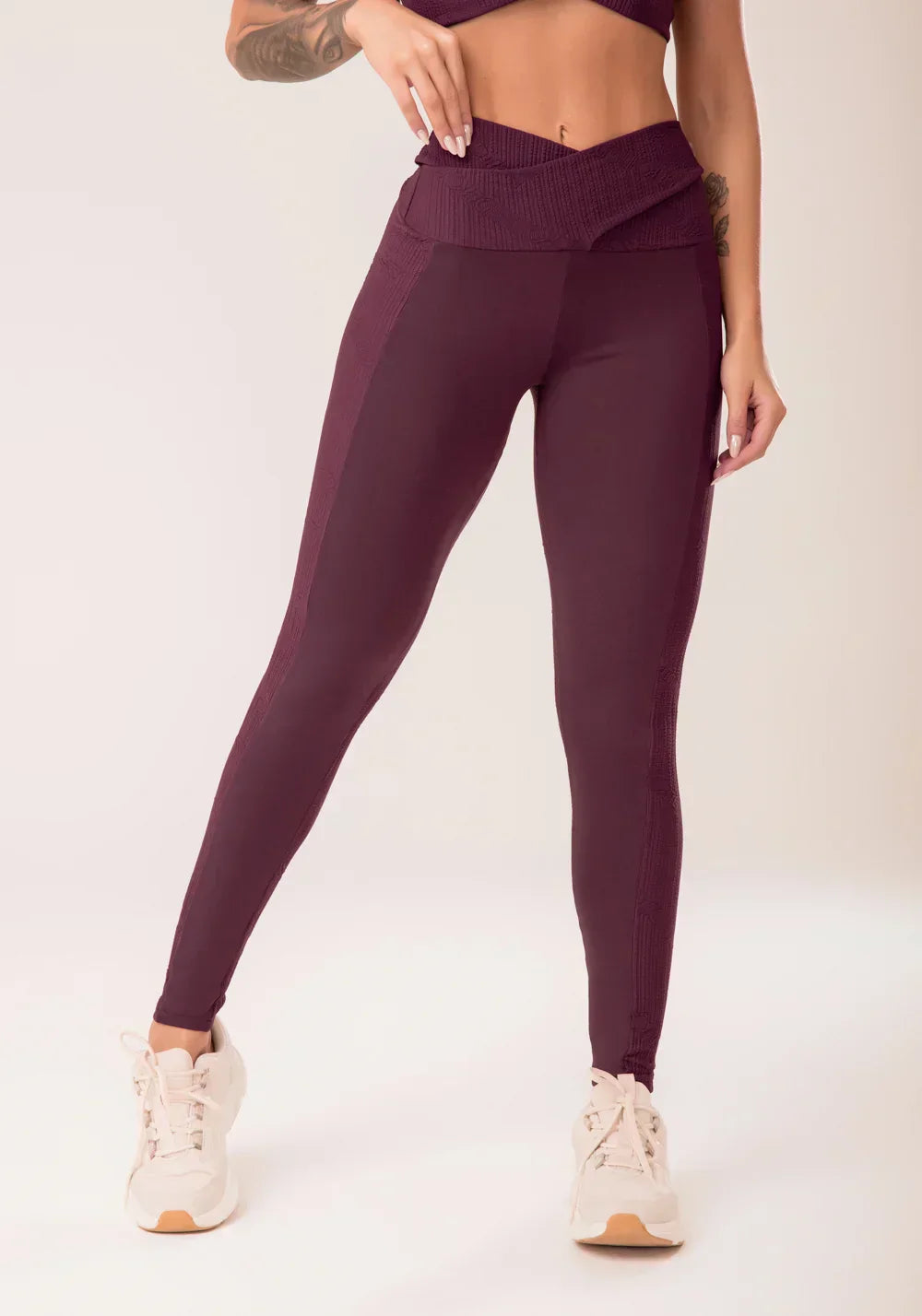 Conjunto Legging + Top fitness feminino vinho texturizado transpassado harmony