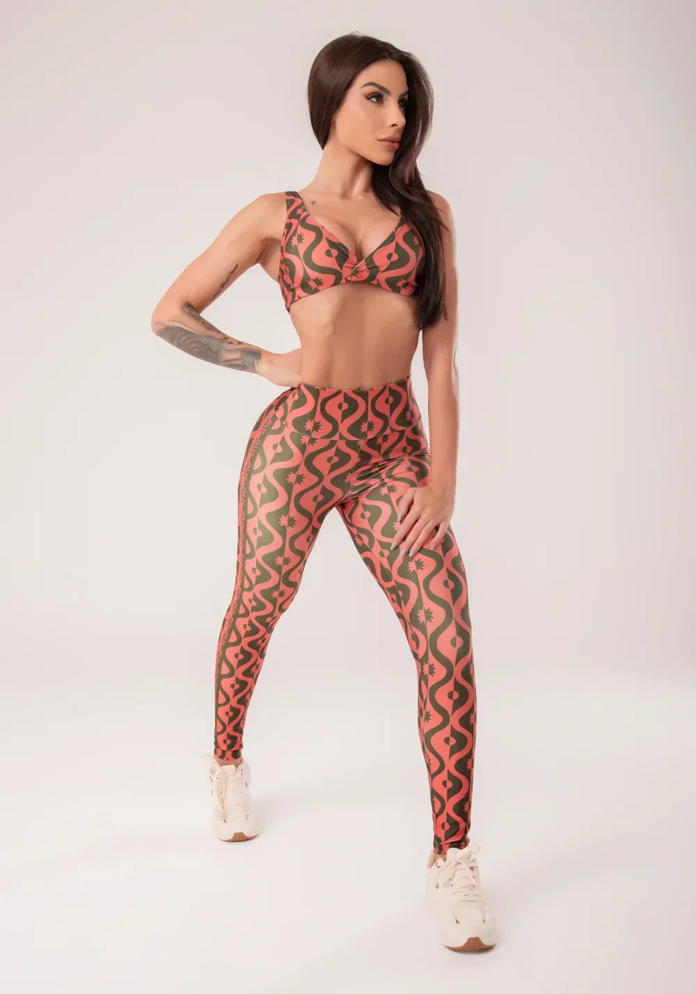 Conjunto Legging + Top fitness feminino decote v transpassado estampado conectar astral
