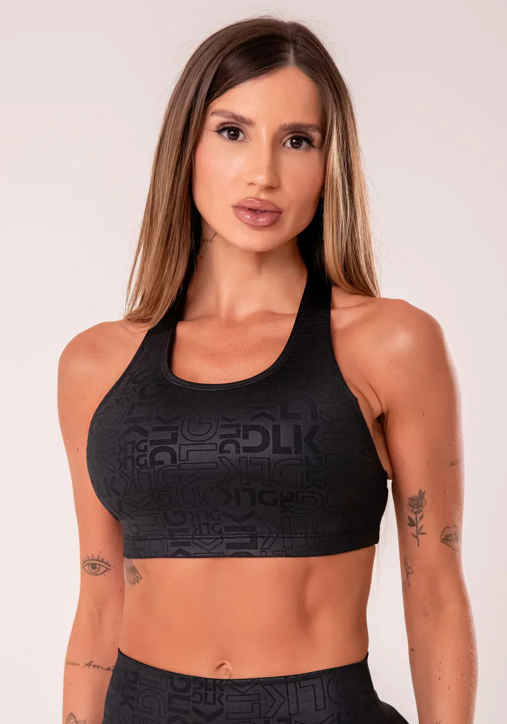 Conjunto Short + Top fitness feminino nadador preto logomania reflections