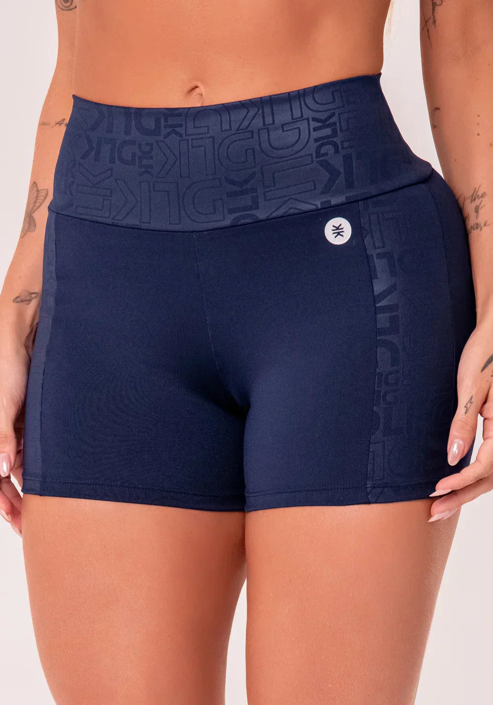 Conjunto Short + Top fitness feminino azul marinho com cava americana logomania reflections