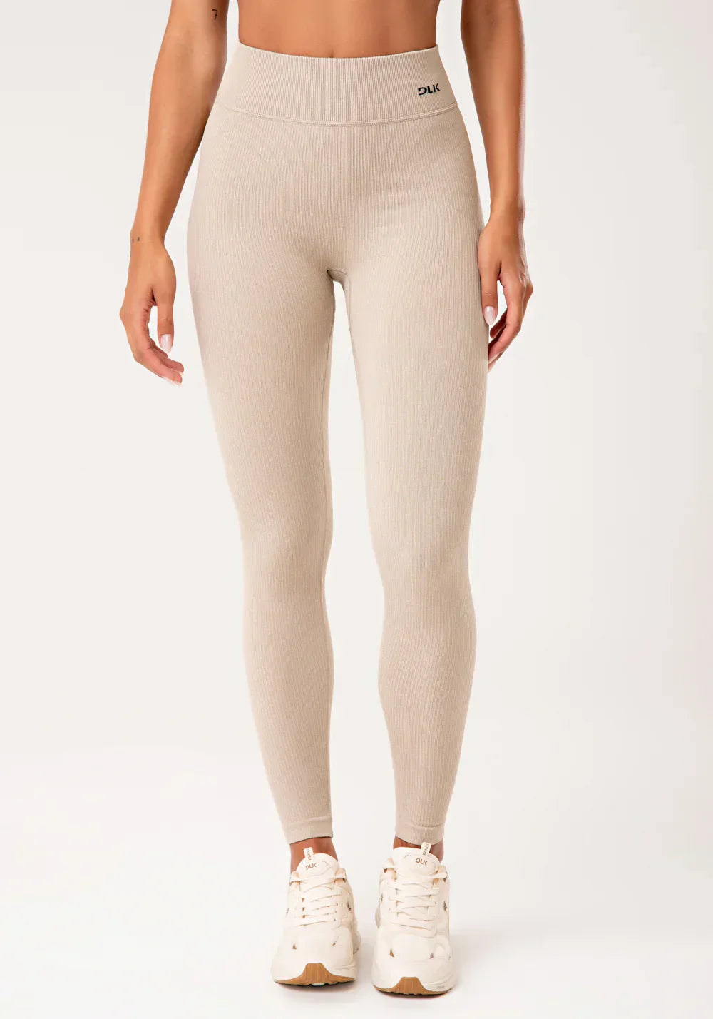 Conjunto Legging + Top fitness feminino areia canelado com bojo e detalhe vazado seamless+